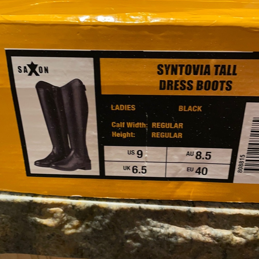 Black dress boots